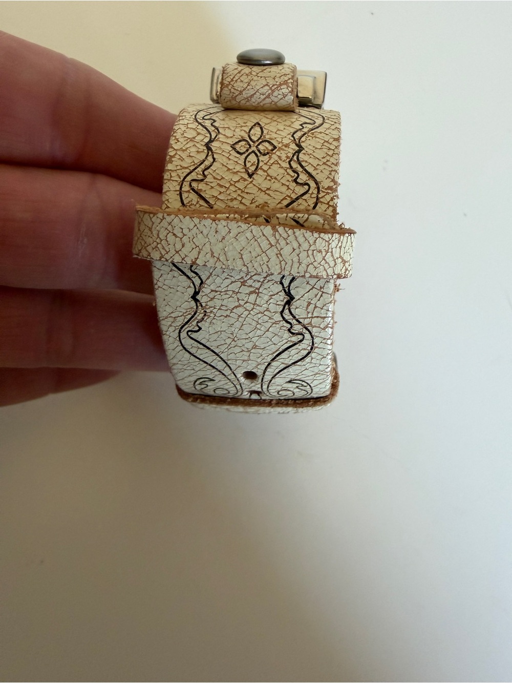 Vintage Fossil Rectangular Dial Leather Cuff Watch - Cream & Brown - Picture 2 of 6